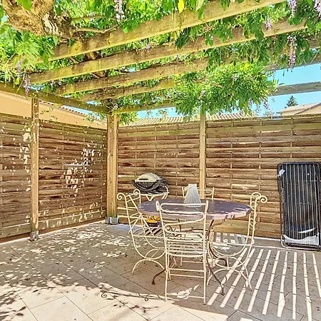 Les De Combalat Piscine Couverte A Proximite De Peaugres