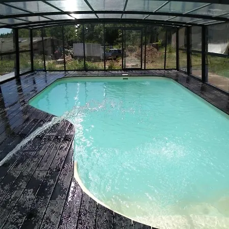 Les De Combalat Piscine Couverte A Proximite De Peaugres *